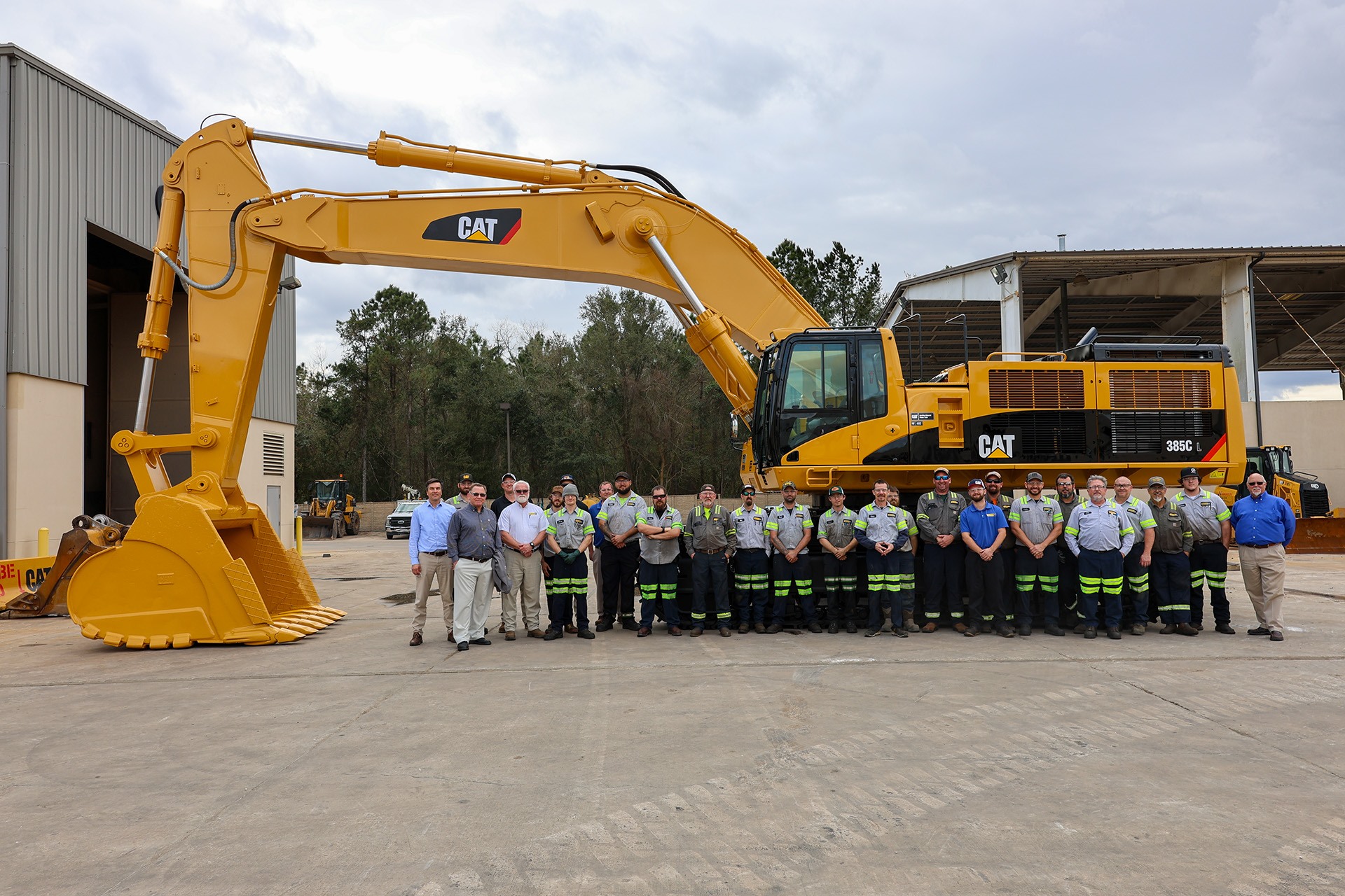 St. Augustine Heavy Equipment Technicians Breathe New Life into Cat 385CL Excavator